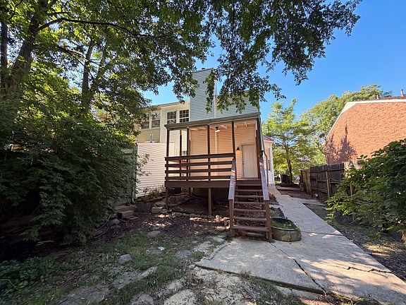 5th image of 1109 Mary Evelyn Ct