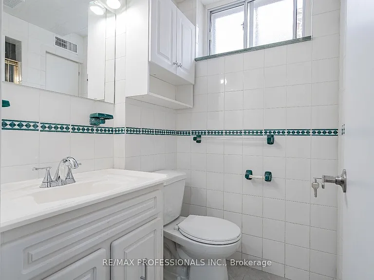 364 Rathburn Rd — Photo 12