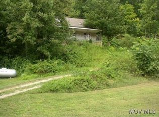 51 Harper Ln, Saint Marys, WV 26170