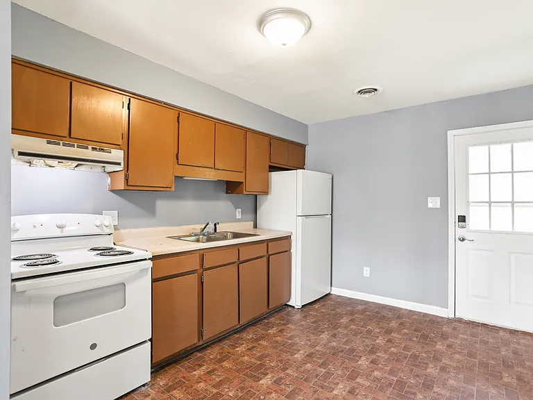 2602 Mallard Ct — Photo 10