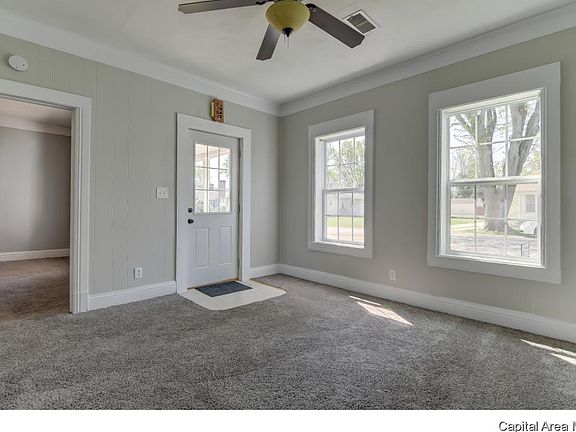 5th image of 216 W Caldwell St