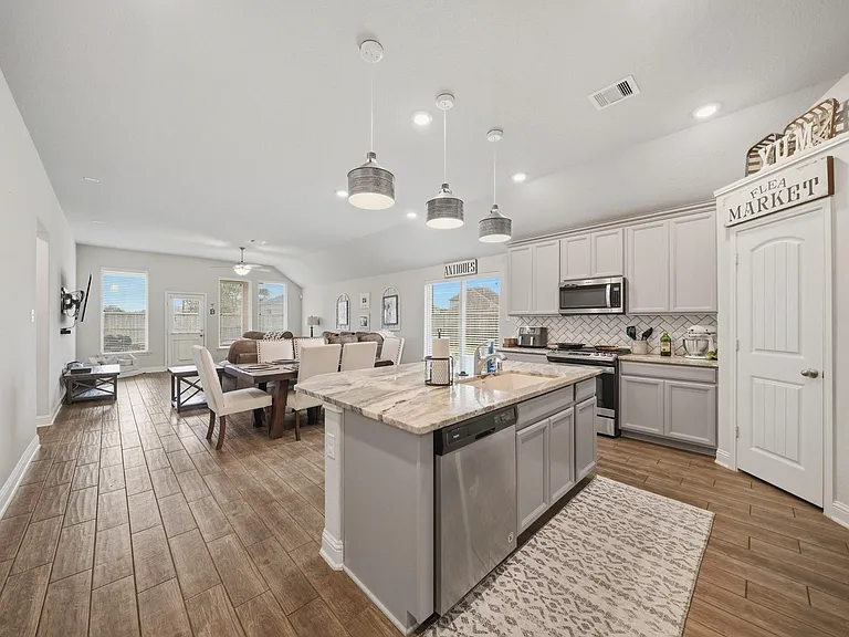 5338 Regal Gem Ln — Photo 3