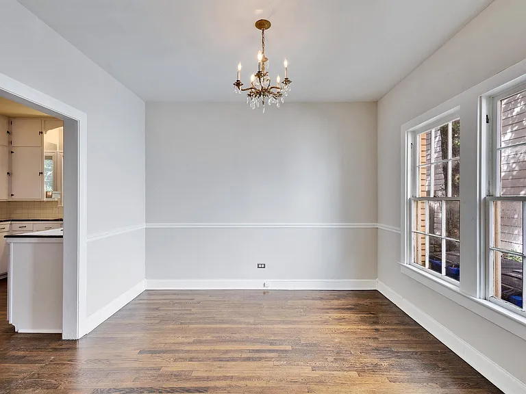 1511 W 30th St — Photo 7