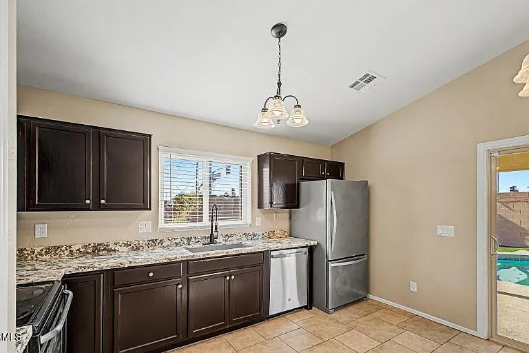 23765 W Desert Bloom St — Photo 10