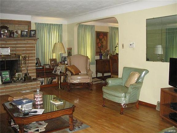 4th image of 2917 Louisiana Blvd