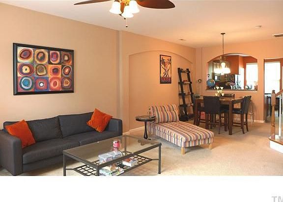 Living/Dining Area