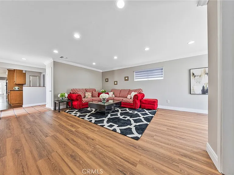 927 Montecito Dr — Photo 27