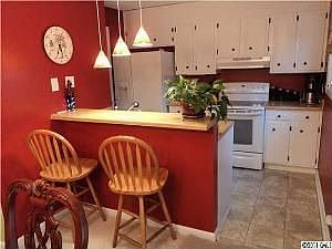 4th image of 1018 Surry Ln