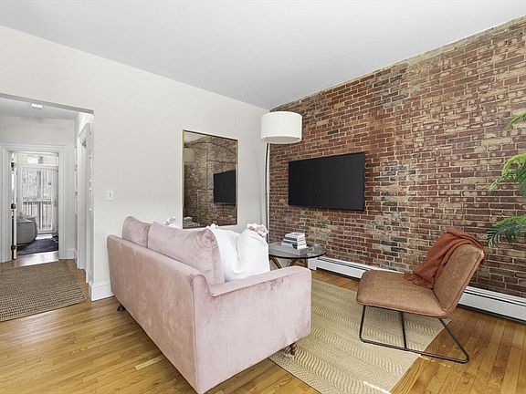 3rd image of 30 E Springfield St APT 2