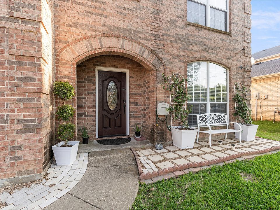 1st image of 2312 Green Mere Dr
