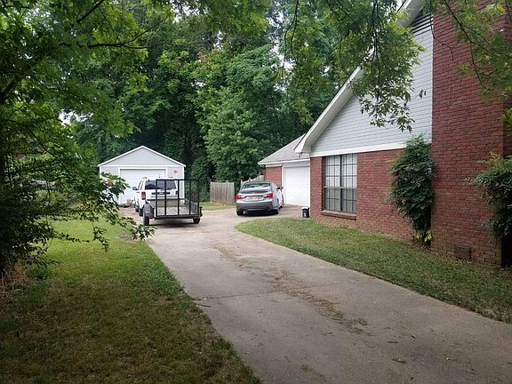 Driveway Side of House 1