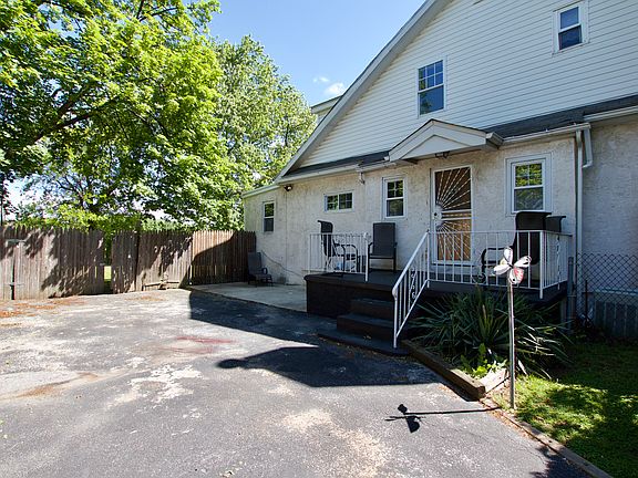 5th image of 3 Bayard Ave