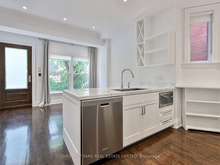 16 Scarth Rd #1 — Photo 14
