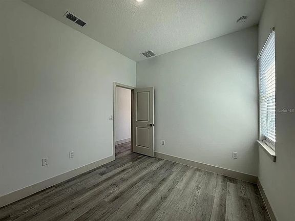 4th image of 311 Yule St #311