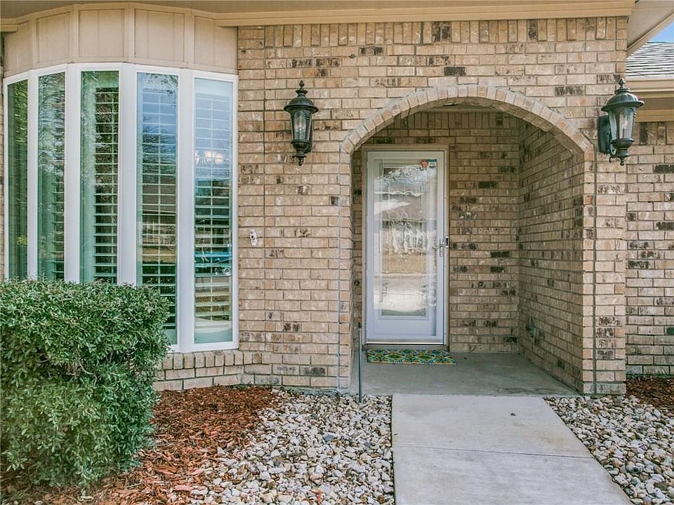 1st image of 9916 Acklin Dr