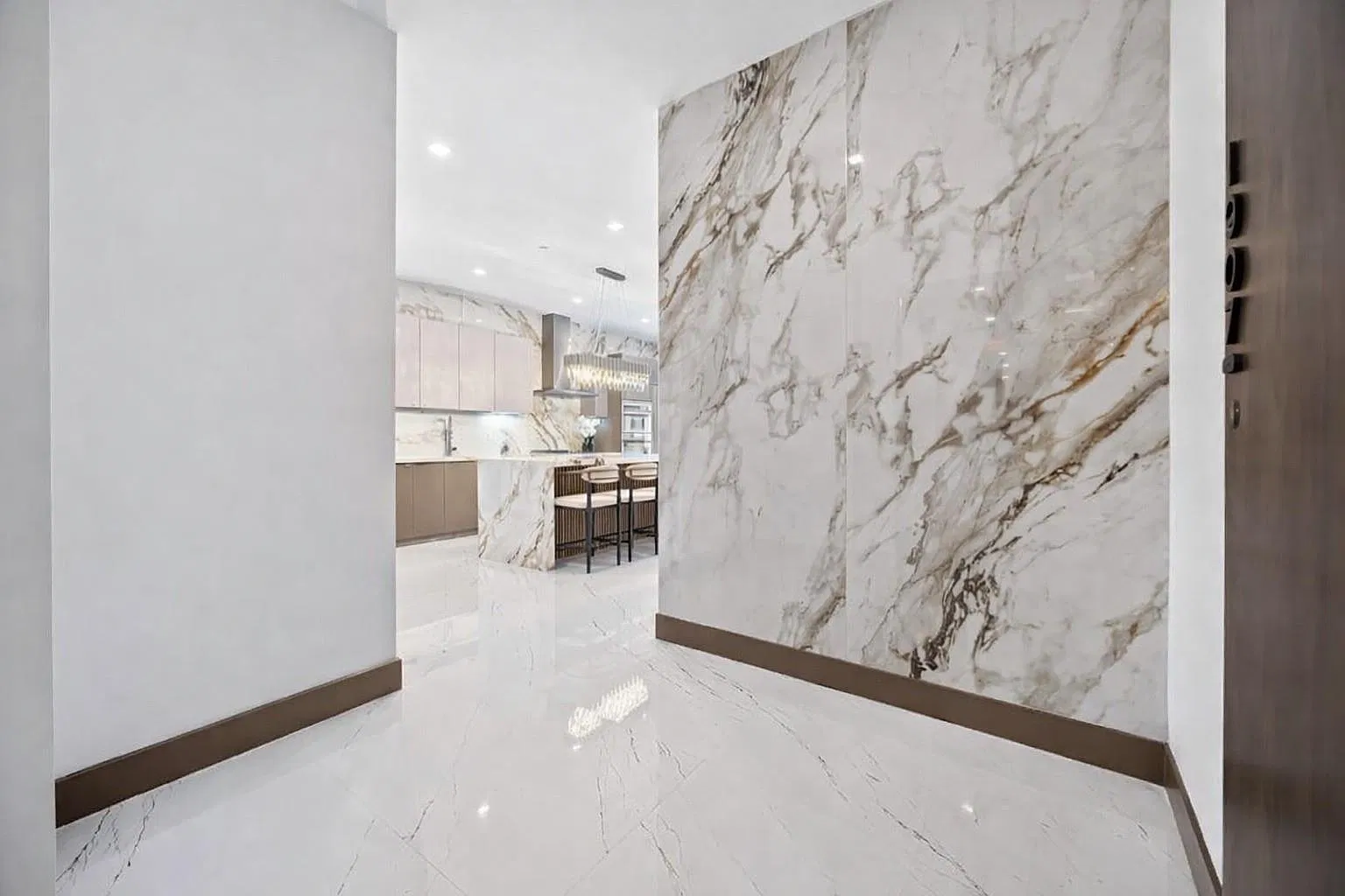 2 bed, 1324 sqft, $6,000 — Photo 3