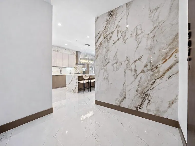 1711 Allen Pkwy #1907 — Photo 3