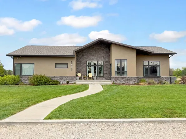 325 Poplar St, Colby, KS 67701