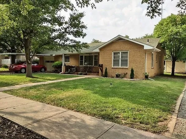 420 E Camden St, Stafford, KS 67578