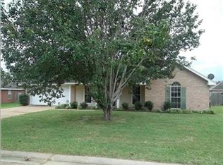 5051 Wagonwheel Dr, Byram, MS 39272