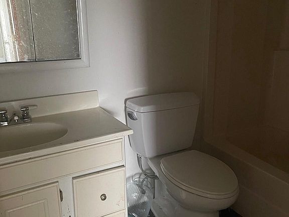 3rd image of 29595 Dutchmans Ln APT 704