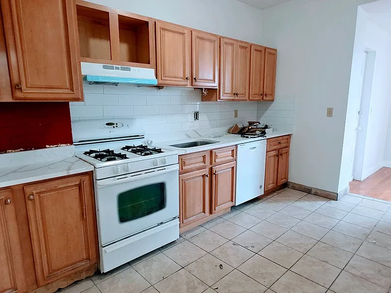 41 Egremont Rd #4 — Photo 3