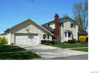 88 Willow Ln, Amherst, NY 14228