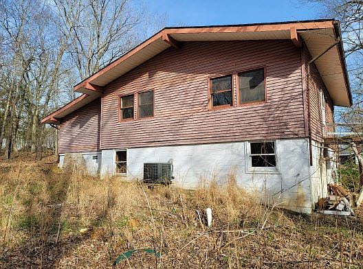 3rd image of 18 Iuka Dr