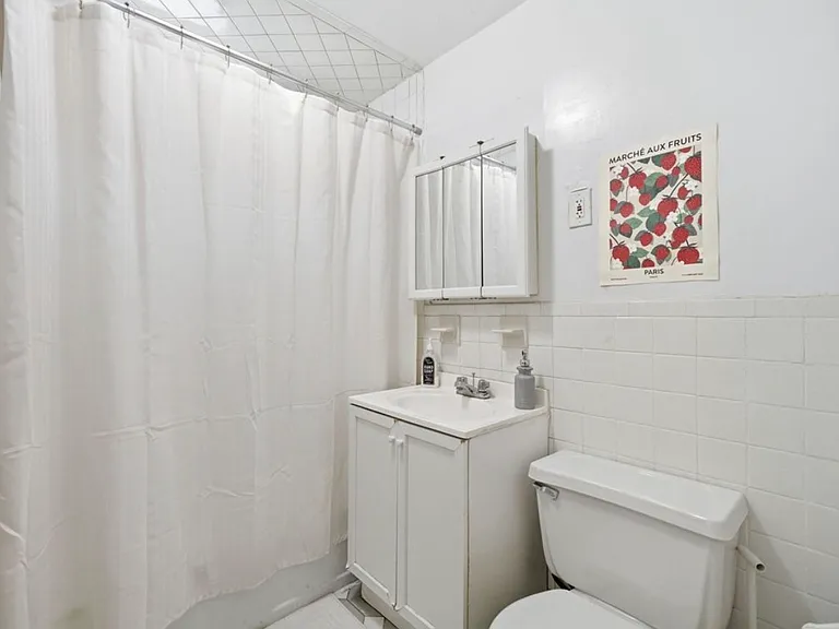 28 Sunset Rd #1A — Photo 2