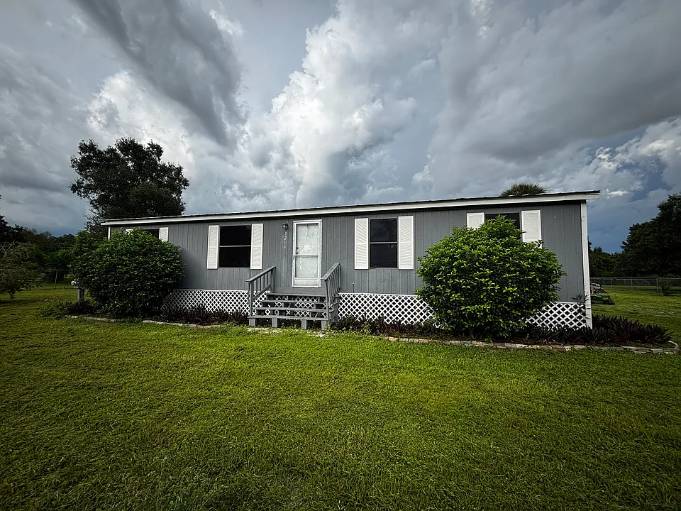 1264 Seminole Ave
