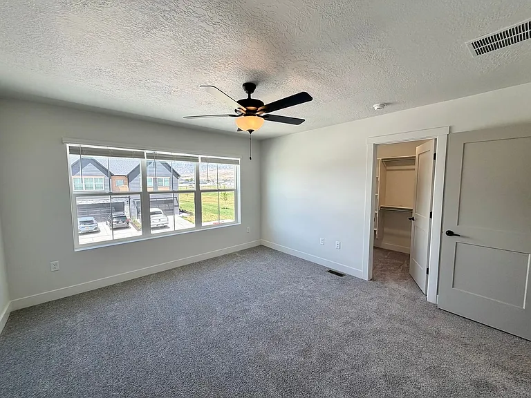 2717 W 2775 N #143 — Photo 11