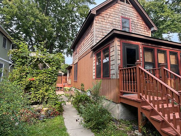 2nd image of 2616 38th Ave S