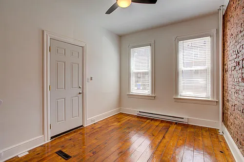 329 E Chestnut St #1 Photo 1