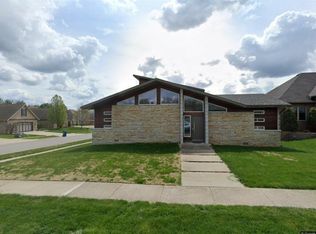 3942 E Rosebrier St, Springfield, MO 65809