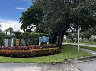 4170 Looking Glass Ln APT 7, Naples, FL 34112