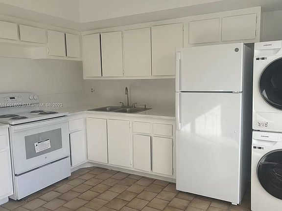 5th image of 4120 W 11th Ln #44