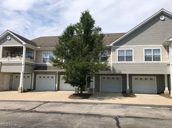 522 Robinwood Ln APT D, Copley, OH 44321
