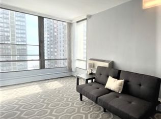 5740 N Sheridan Rd APT 12C, Chicago, IL 60660