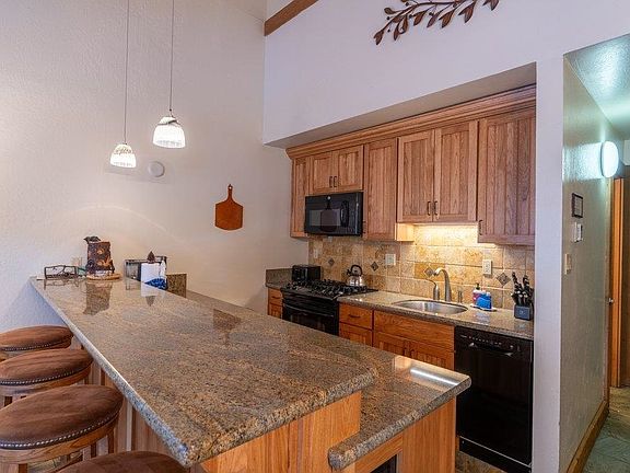 5th image of 2000 North Village Dr #316