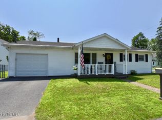 2 Kvale Ln, Hudson Falls, NY 12839