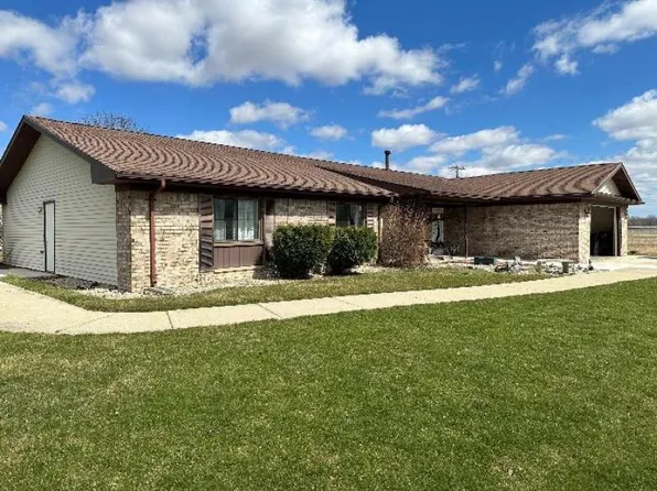 41 E Barbara St, Peck, MI 48466