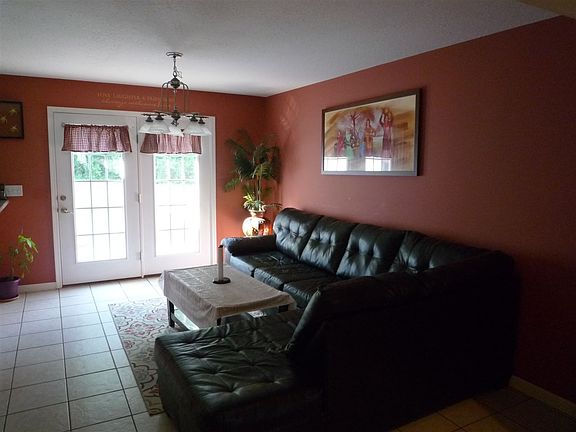 5th image of 21 Buckridge Dr