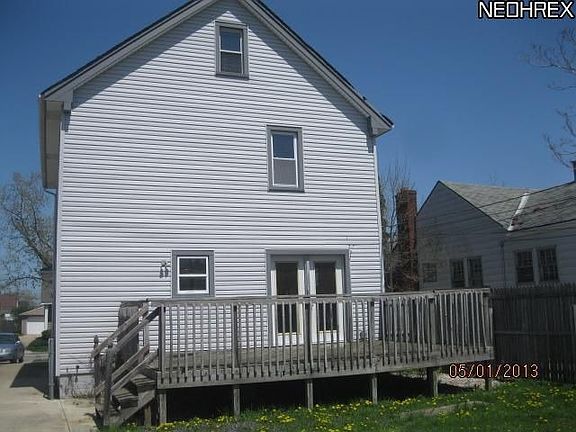 3rd image of 5811 Luelda Ave