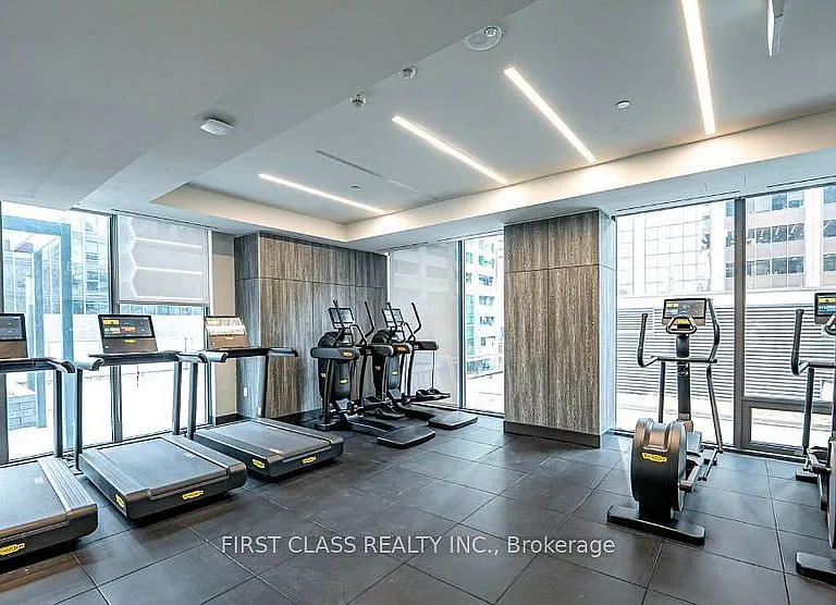 8 Cumberland St #4701 — Photo 8