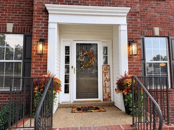 149 Grove Ln S, Hendersonville, TN 37075