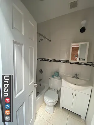 Rented by Urban Pads | media 8