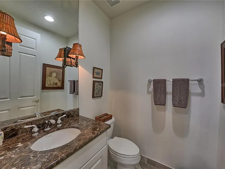10 Papaya St #305 — Photo 24