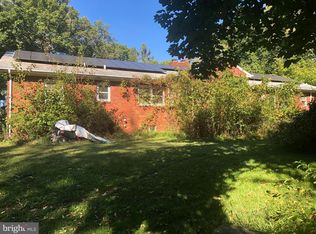 893 Yardville Allentown Rd, Trenton, NJ 08620