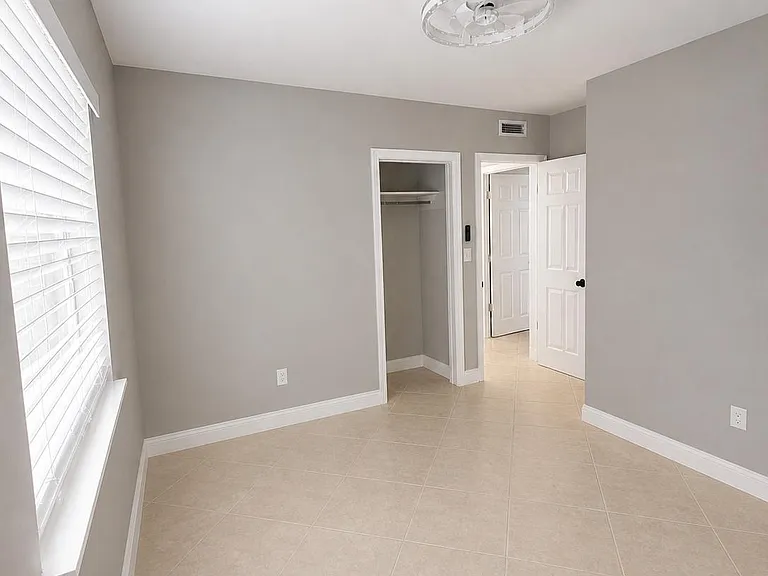 813 Joel Blvd — Photo 13
