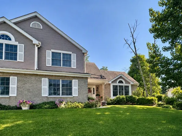 170 Schmidt Dr, Dyer, IN 46311